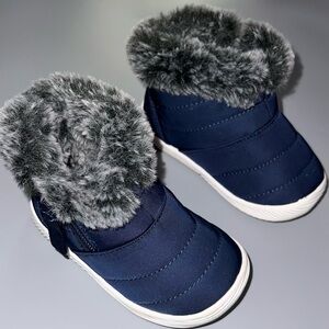 Navy Blue Baby Booties with Faux Fur